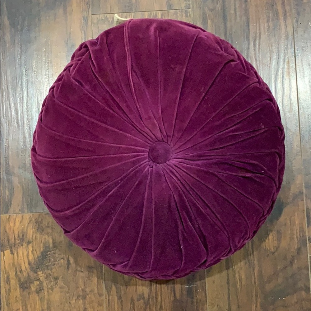 Pinwheel throw pillow